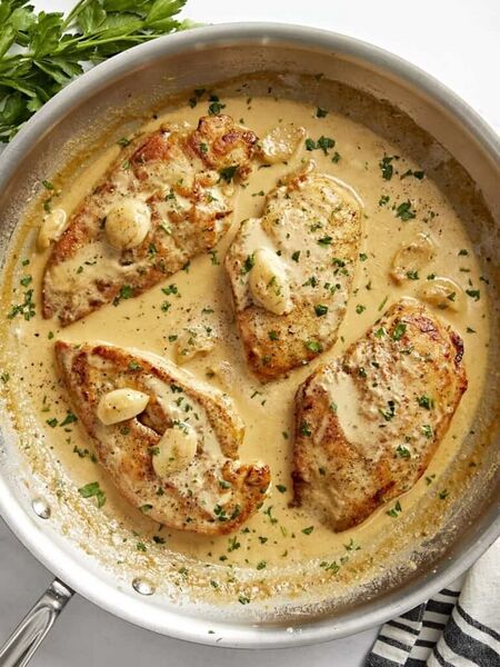 File:Garlic Chicken Soup.jpg
