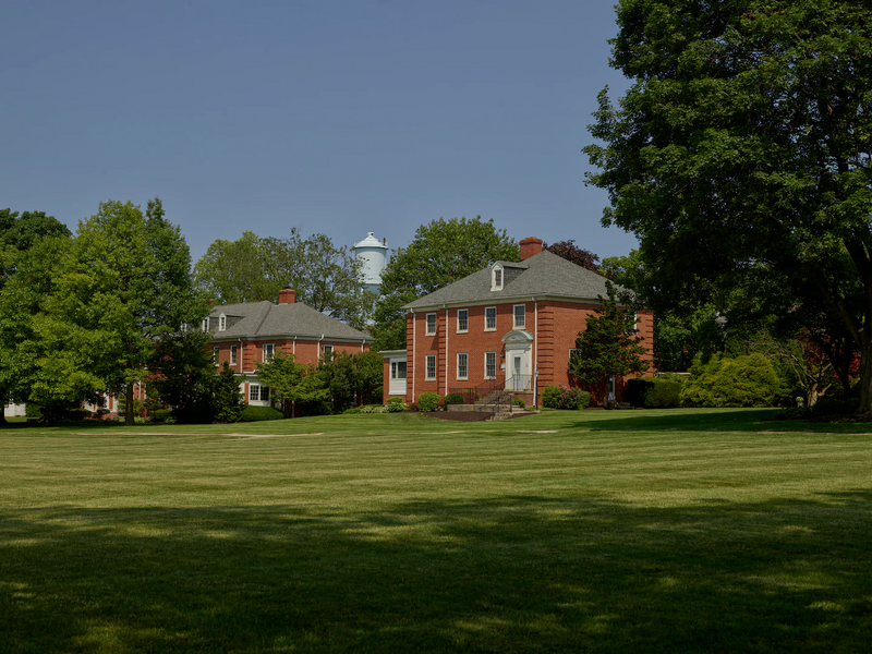 File:Pnn Boarding School.webp